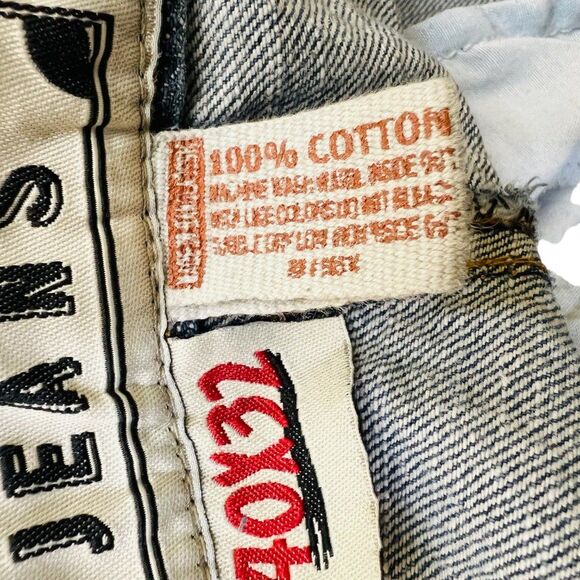 Mens Revolve Distressed Light Wash Jeans Size 40 X 32 - Picture 11 of 16